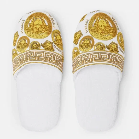 (𝐒𝐎𝐋𝐃)🥂𝐇𝐏!🥂Versace MEDUSA AMPLIFIED PRINT Slippers NWT - Picture 13 of 14